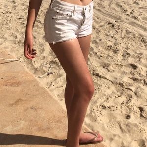 LEVI’S original white denim shorts